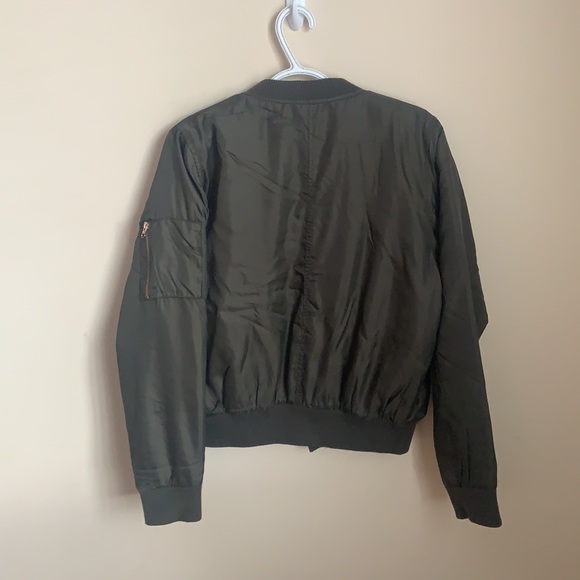 GREEN BOMBER JACKET! - Picture 3 of 4